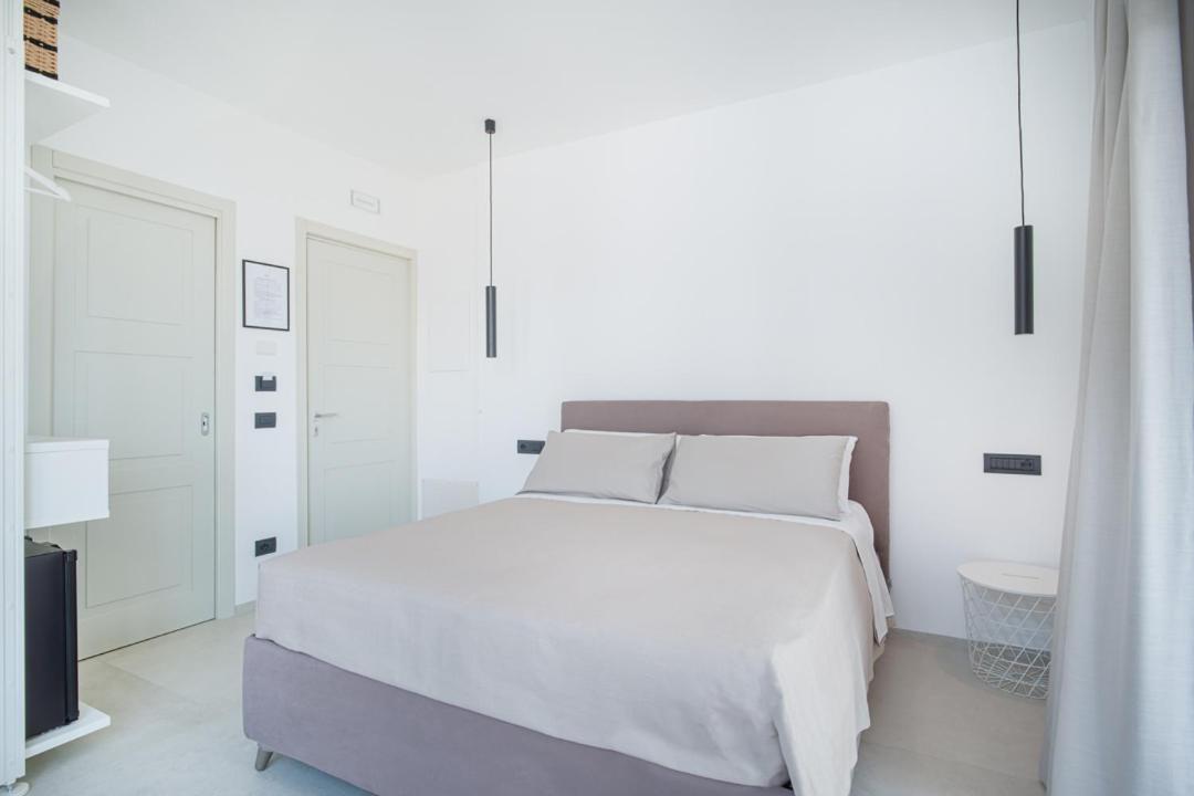 Casa Ameri Affittacamere Ольбия Экстерьер фото